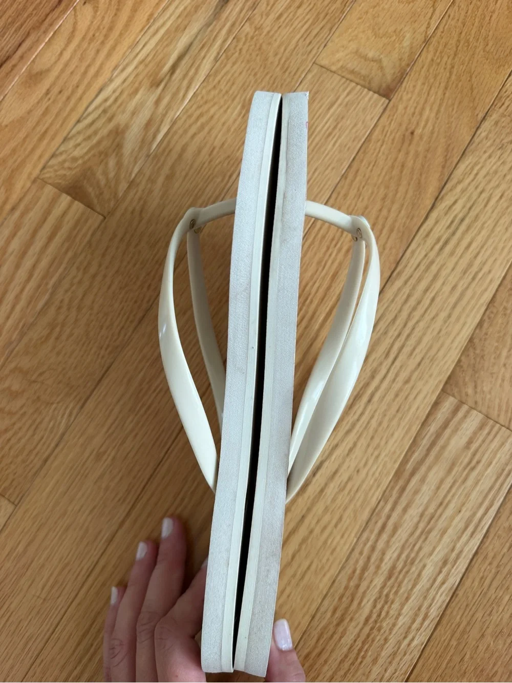 Tory Burch Logo Flip Flop Sandals Ivory Gray Chain Print Size 9